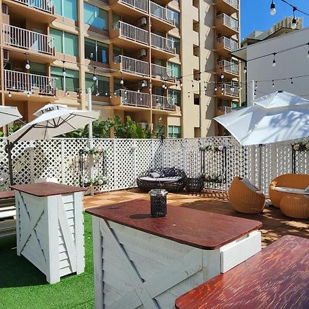 The Beach Waikiki Boutique Hostel ホノルル エクステリア 写真