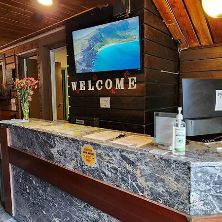 The Beach Waikiki Boutique Hostel ホノルル エクステリア 写真